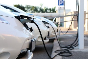 EU parliament adopts targets for EV charging infrastructure