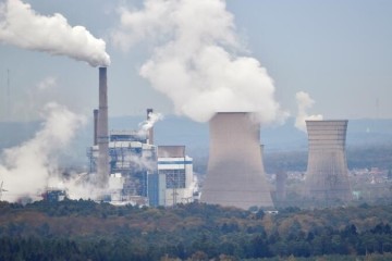 France extends life of last coal-fired plants to avoid winter shortfalls