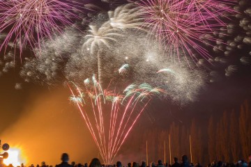 Air Pollution Levels Triple on Bonfire Night, Scientists Warn As Revellers Prepare to Celebrate on November 5