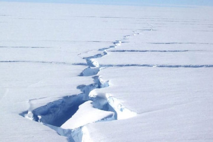 Huge Antarctic iceberg headed towards South Georgia breaks in two